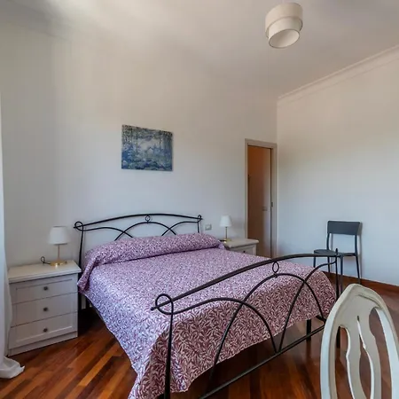 Guesthost - Bright In Metro San Giovanni Lejlighed *