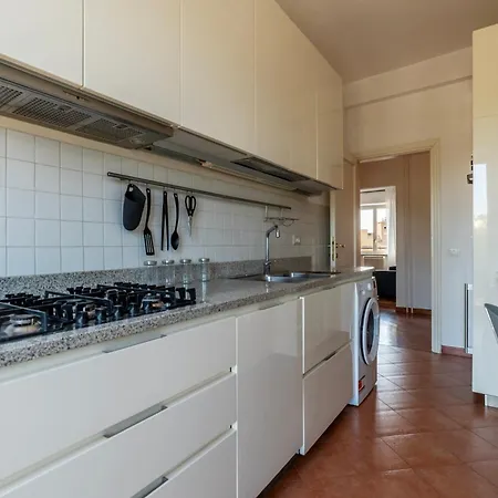 Lejlighed Guesthost - Bright In Metro San Giovanni *