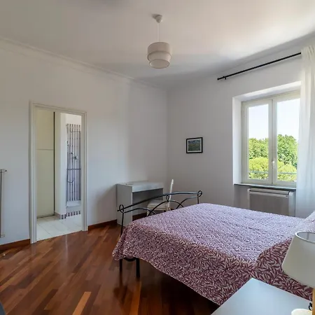 Guesthost - Bright In Metro San Giovanni Lejlighed *